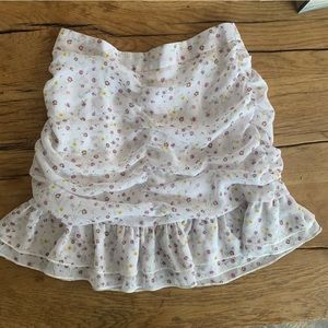 5/$20 💥 LA hearts cupcake ruffle layered skirt white floral xs